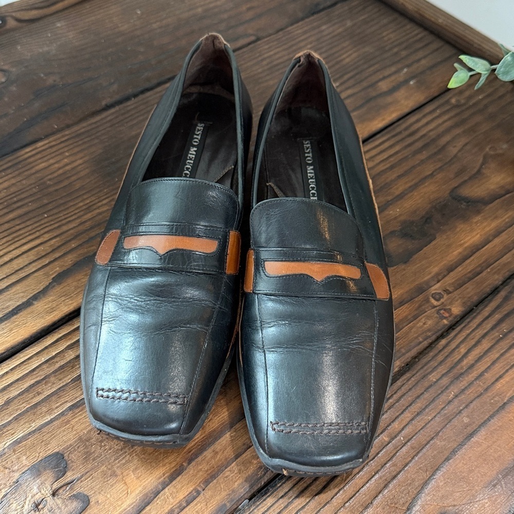 Sesto Meucci Black and Brown Leather Slip-Ons - Picture 2 of 6